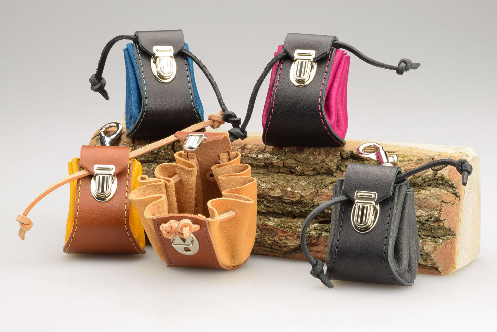 M:\Marketing\Online Shop\Leder Onlineshop\Gürtelsäckchen_Imagebild_4.jpg